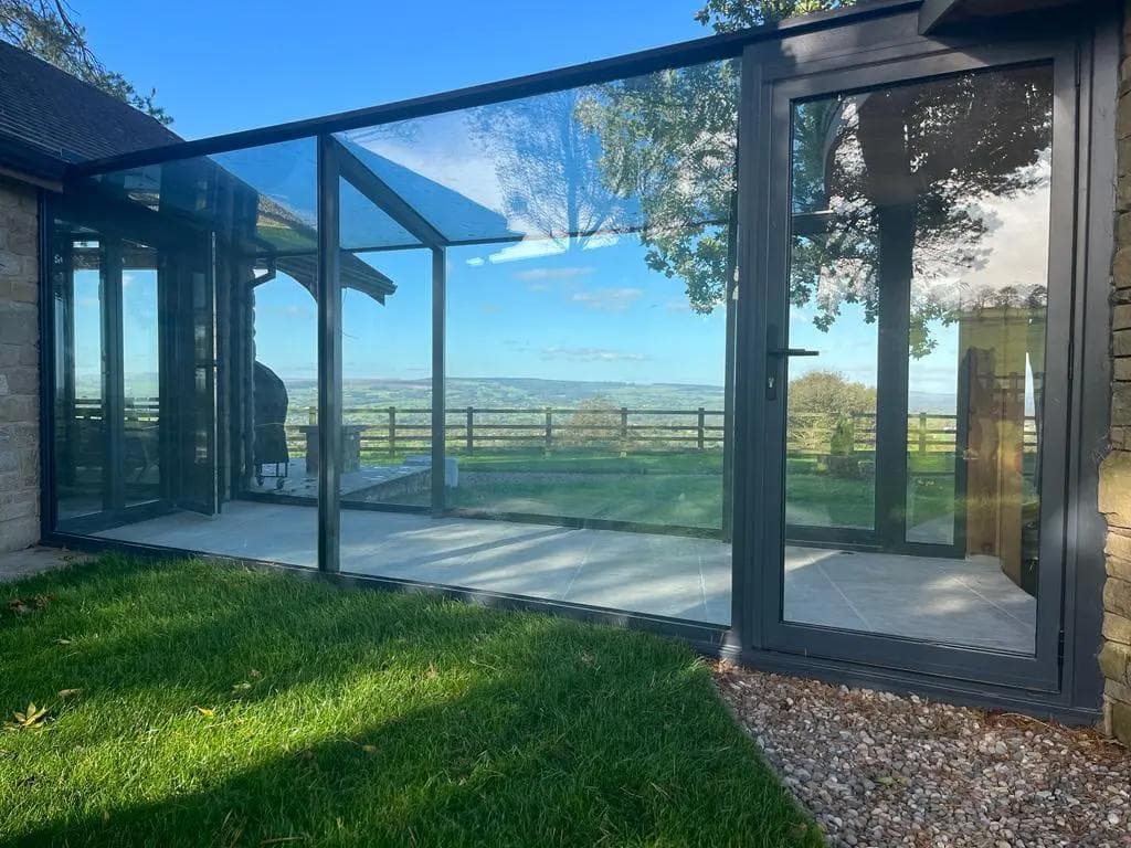 Glass Link
